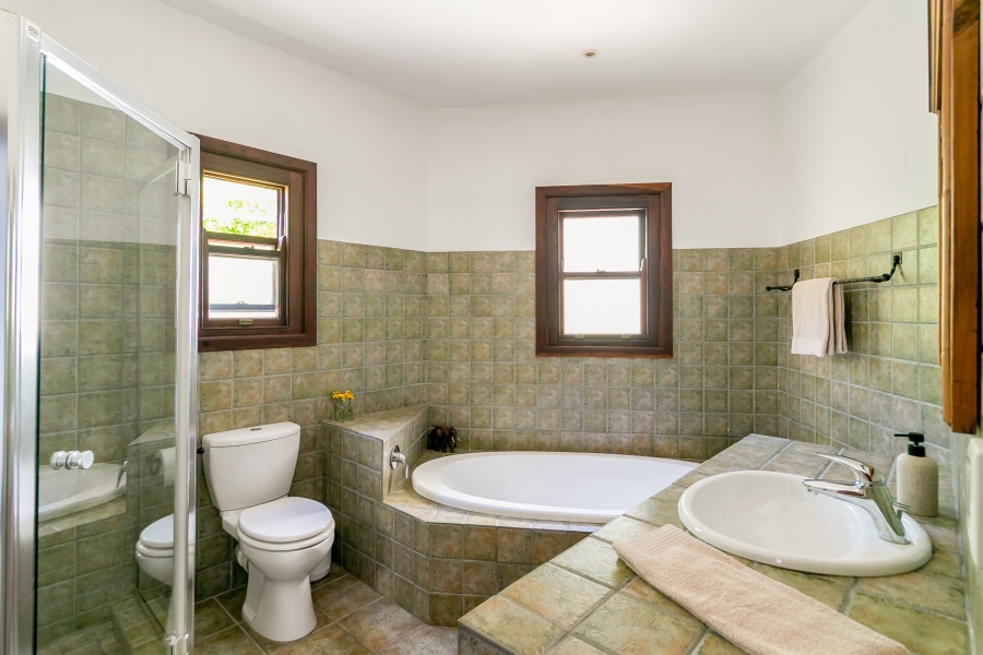 5 Bedroom Property for Sale in Pezula Golf Estate Western Cape